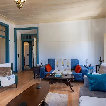 Casa Turquesa Pet-friendly, Riverfront Constância