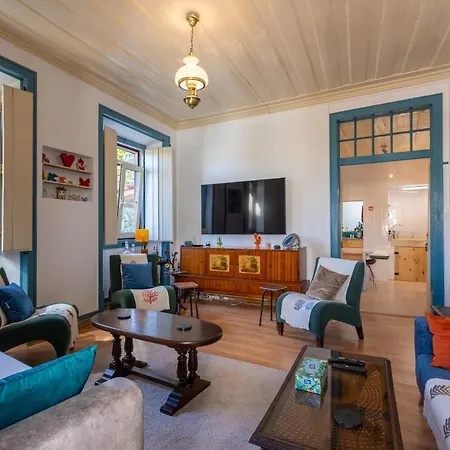 Casa Turquesa Pet-friendly, Riverfront Constância