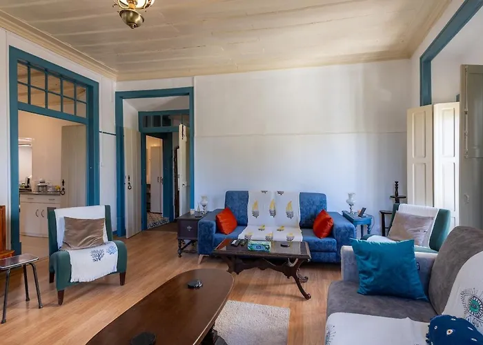 Casa Turquesa Pet-friendly, Riverfront 康斯坦西亚